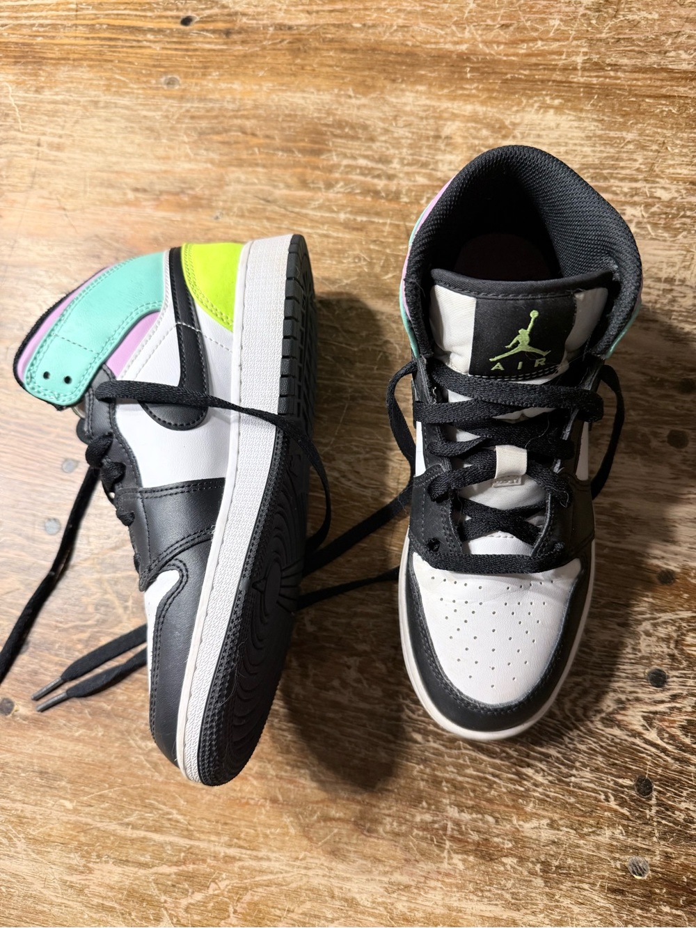 Nike Kids' Air Jordan 1 Low - Black/White with Pastel Accents